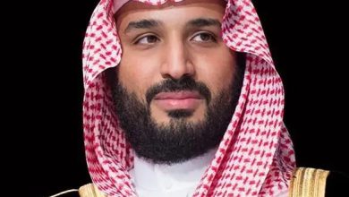 صورة ولي العهد السعودي يستقبل الرئيس الفلسطيني في الرياض لبحث مستجدات الأوضاع بغزة